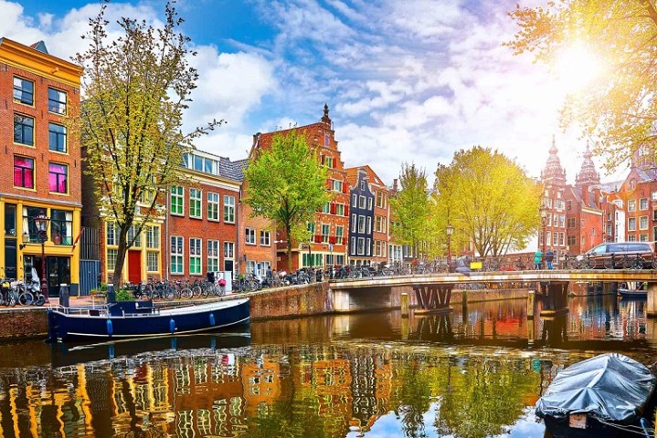Amsterdam Tour and Travels, Amsterdam tourism